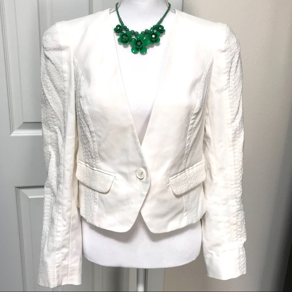 🛍️ SOLD VINTAGE Worthington White Cropped Textured Blazer 10 - Picture 1 of 7